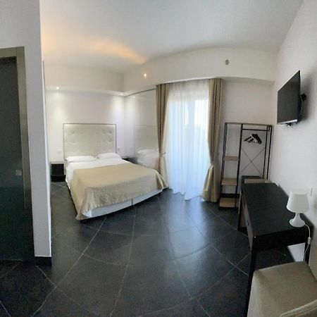 Hotel Briganti Qualiano Extérieur photo
