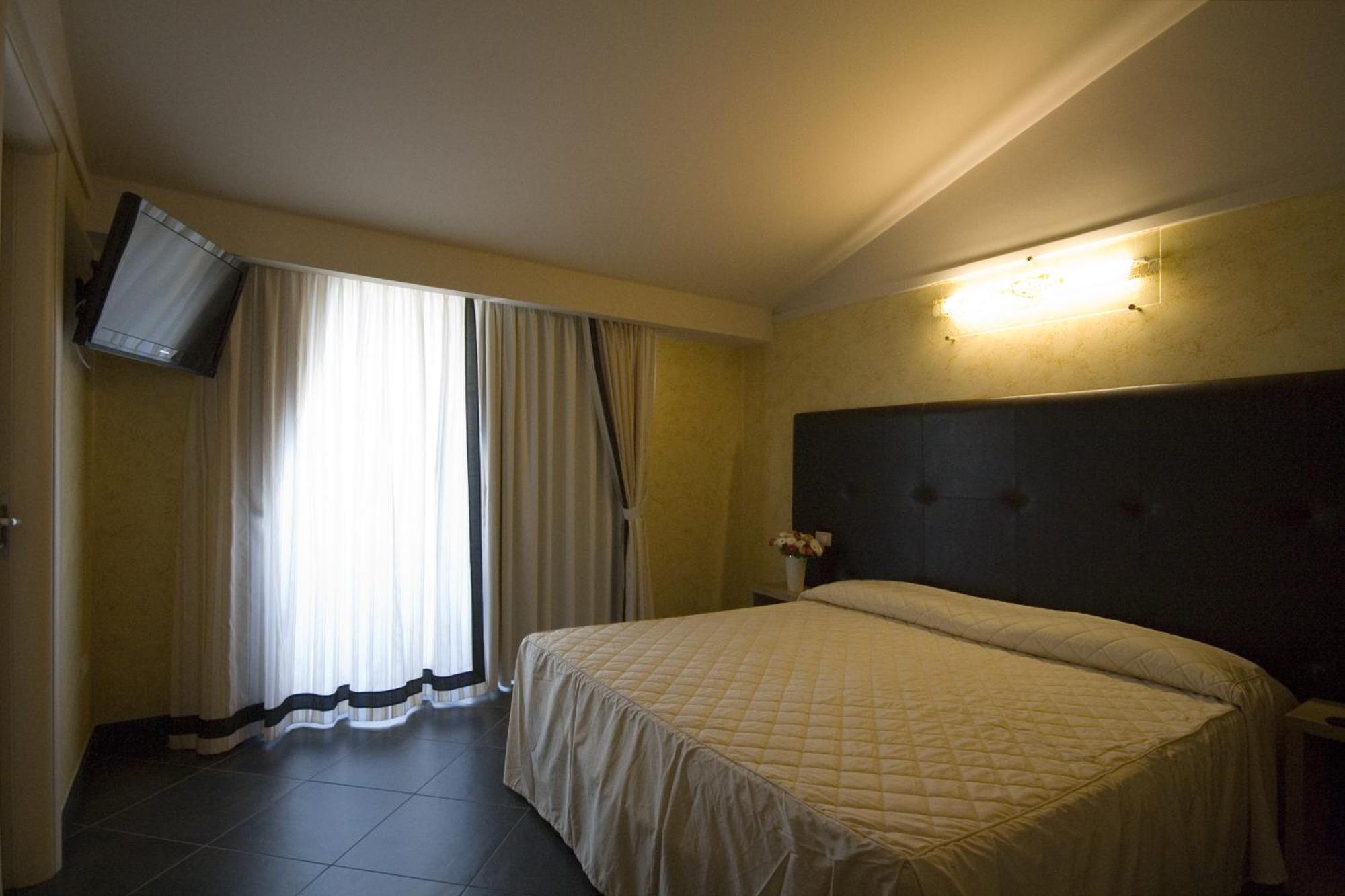 Hotel Briganti Qualiano Chambre photo