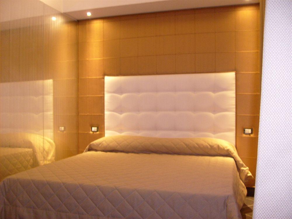 Hotel Briganti Qualiano Extérieur photo