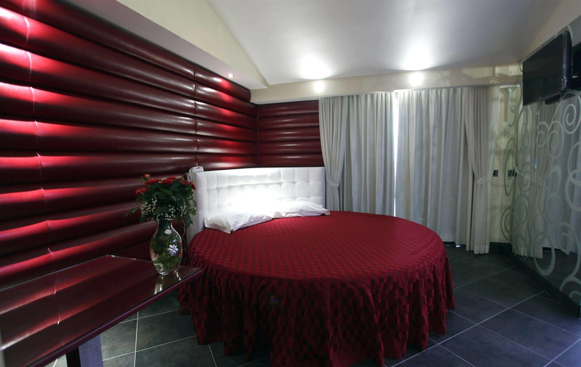 Hotel Briganti Qualiano Extérieur photo